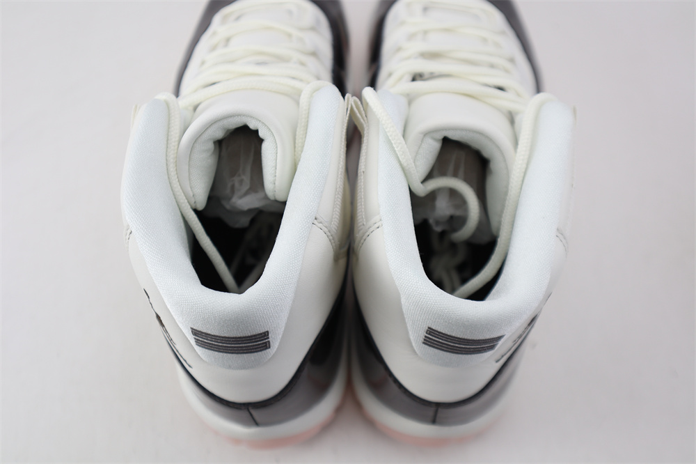 Air Jordan 11 “Neapolitan” Air Jordan 11 “Neapolitan”