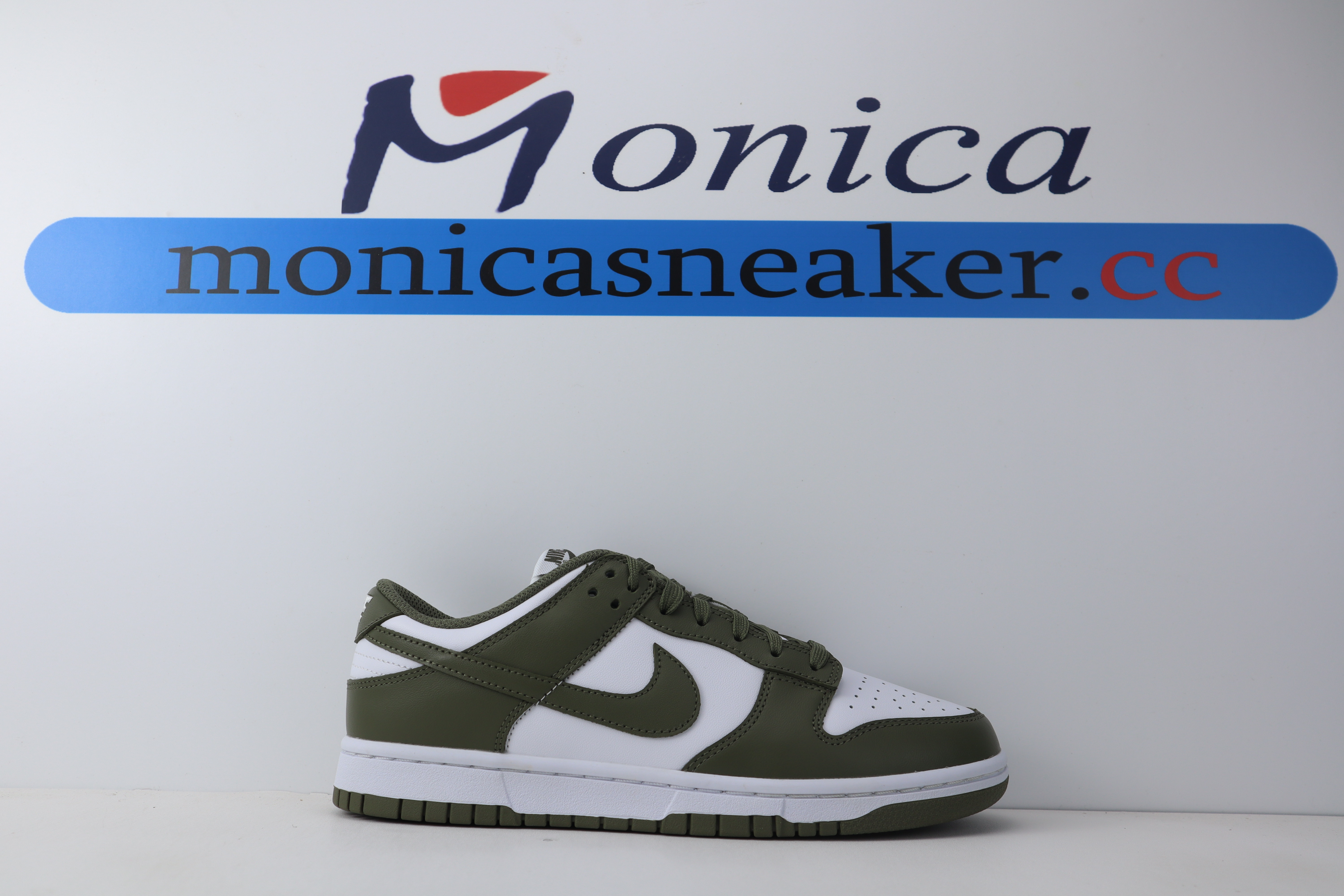 M batch Dunk Low Medium Olive M batch Dunk Low Medium Olive