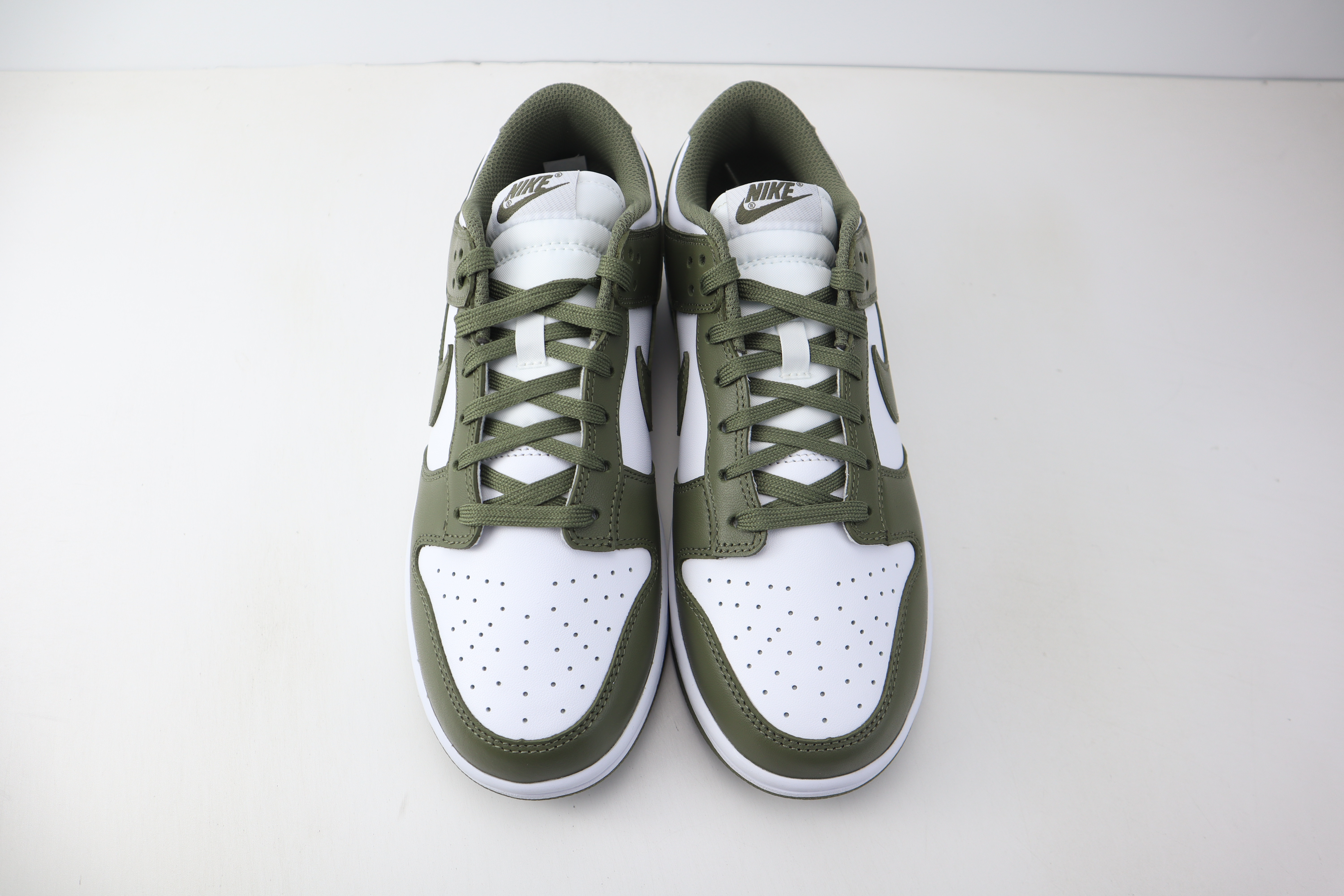 M batch Dunk Low Medium Olive M batch Dunk Low Medium Olive