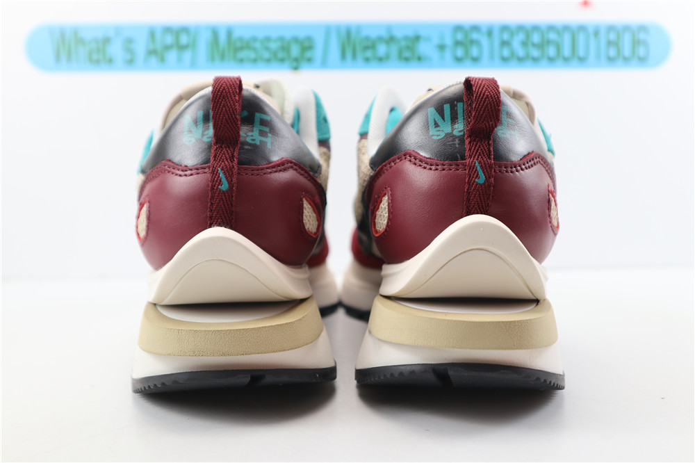 Sacai X Nike regasus vaporrly SP Wine Red Green Sacai X Nike regasus vaporrly SP Wine Red Green