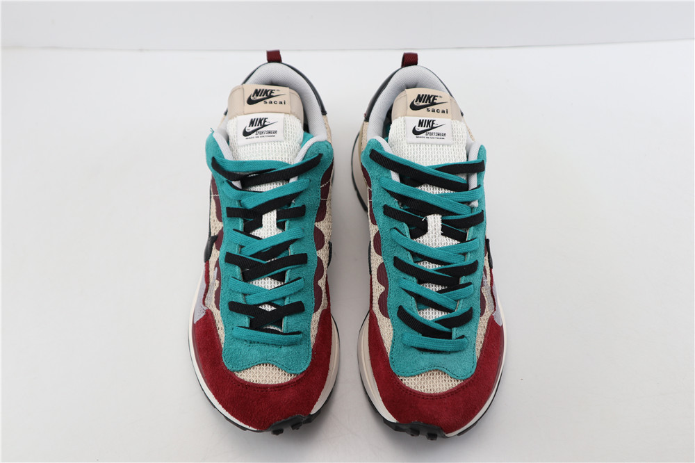 Sacai X Nike regasus vaporrly SP Wine Red Green Sacai X Nike regasus vaporrly SP Wine Red Green