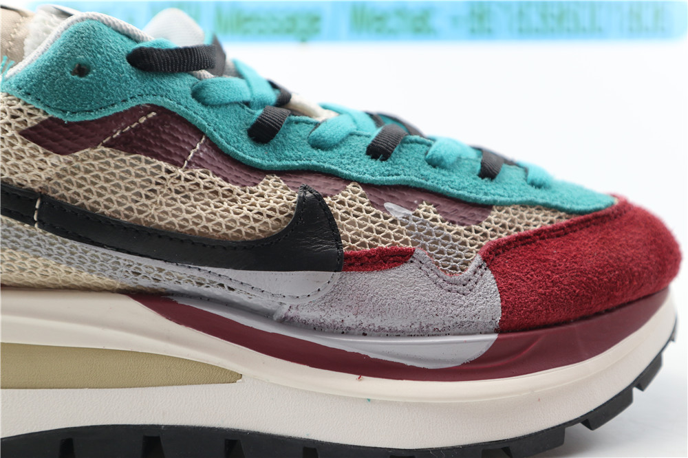 Sacai X Nike regasus vaporrly SP Wine Red Green Sacai X Nike regasus vaporrly SP Wine Red Green