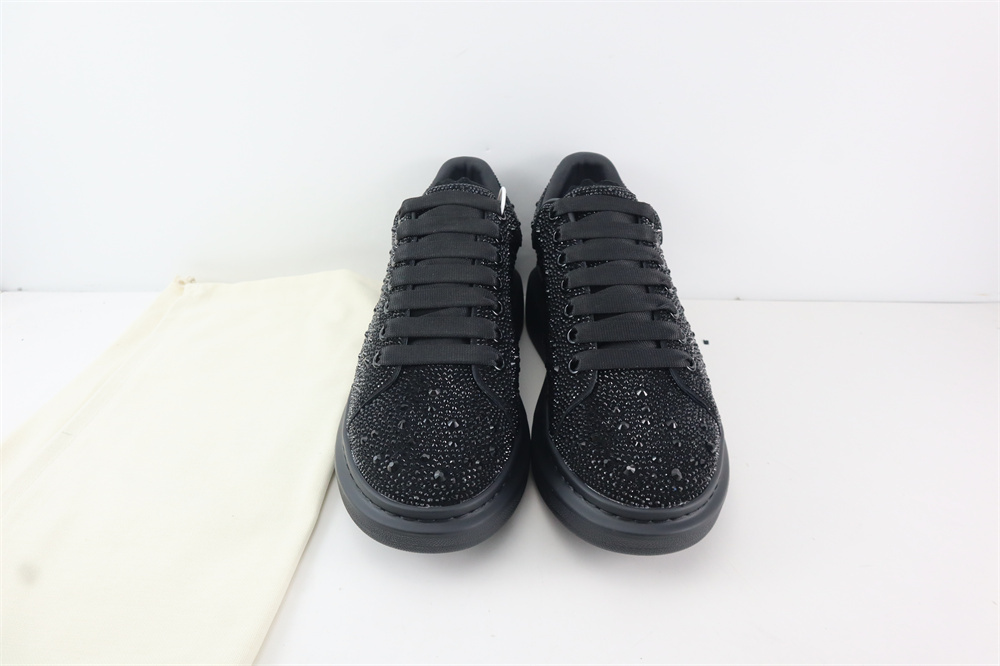 ALEXANDER MCQUEEN black crystal ALEXANDER MCQUEEN black crystal