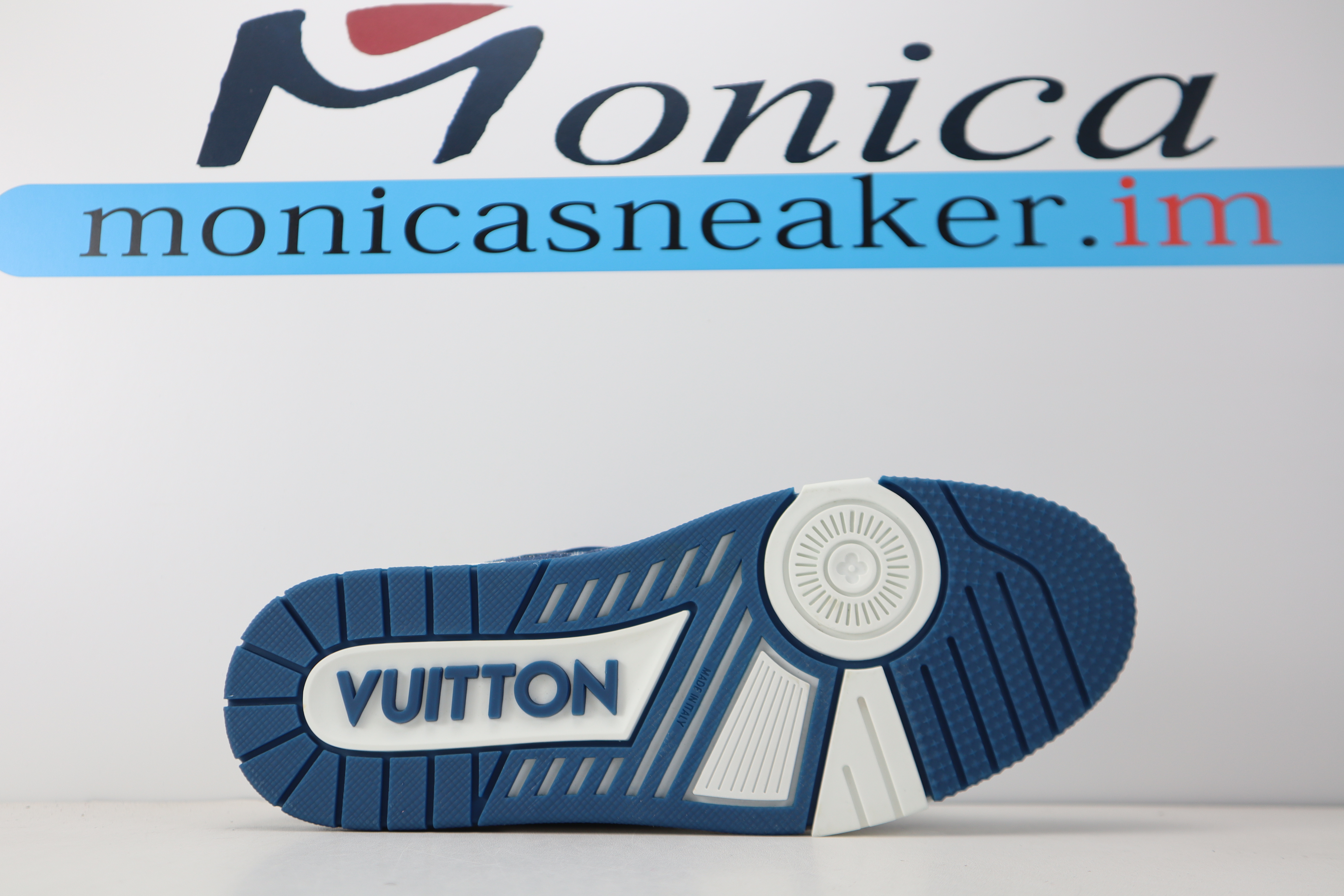 L..V TRAINER MONOGRAM DENIM L..V TRAINER MONOGRAM DENIM