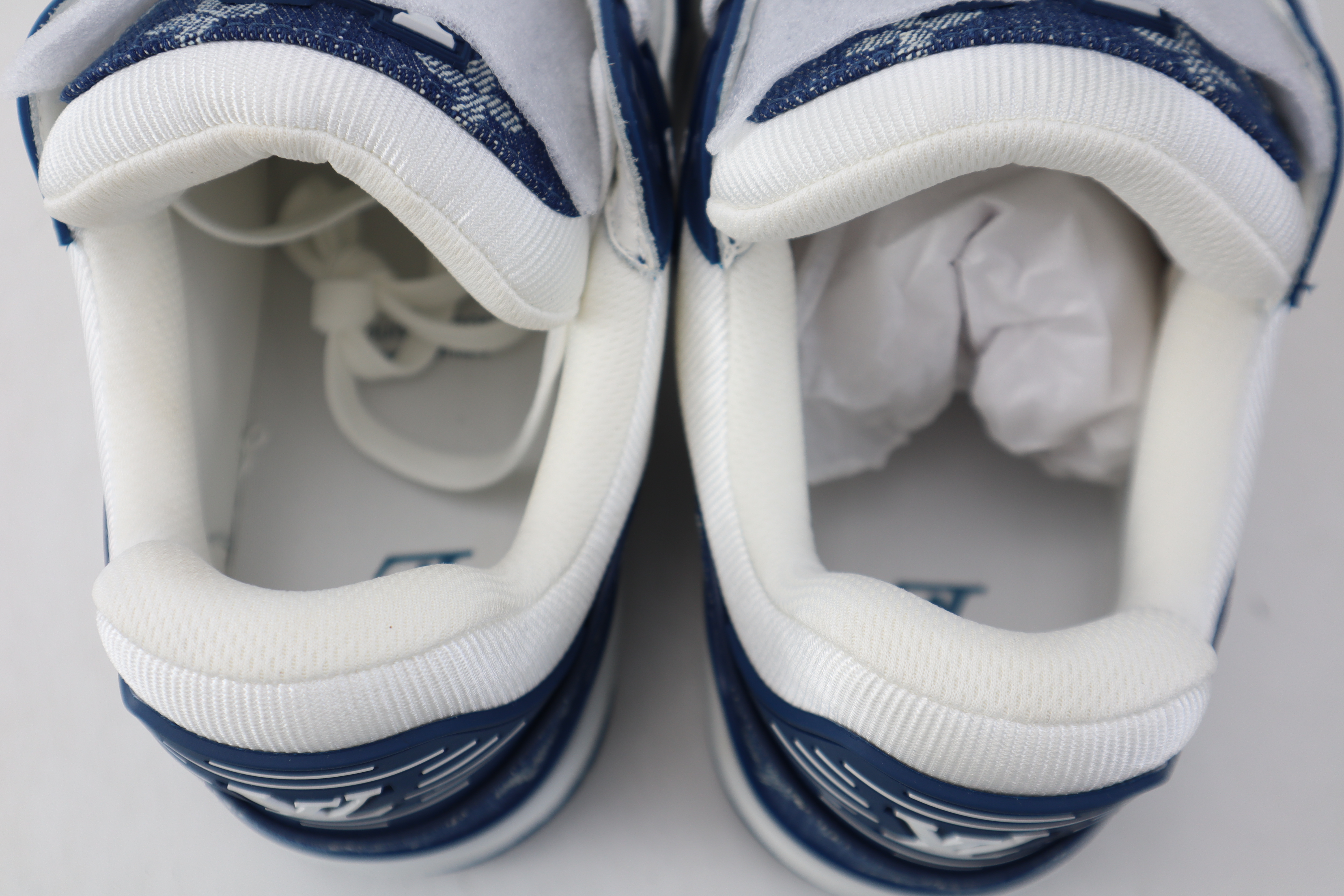 L..V TRAINER MONOGRAM DENIM L..V TRAINER MONOGRAM DENIM
