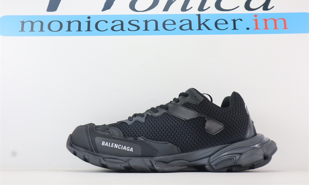 Balenciag Track 3 Sneaker Black/White